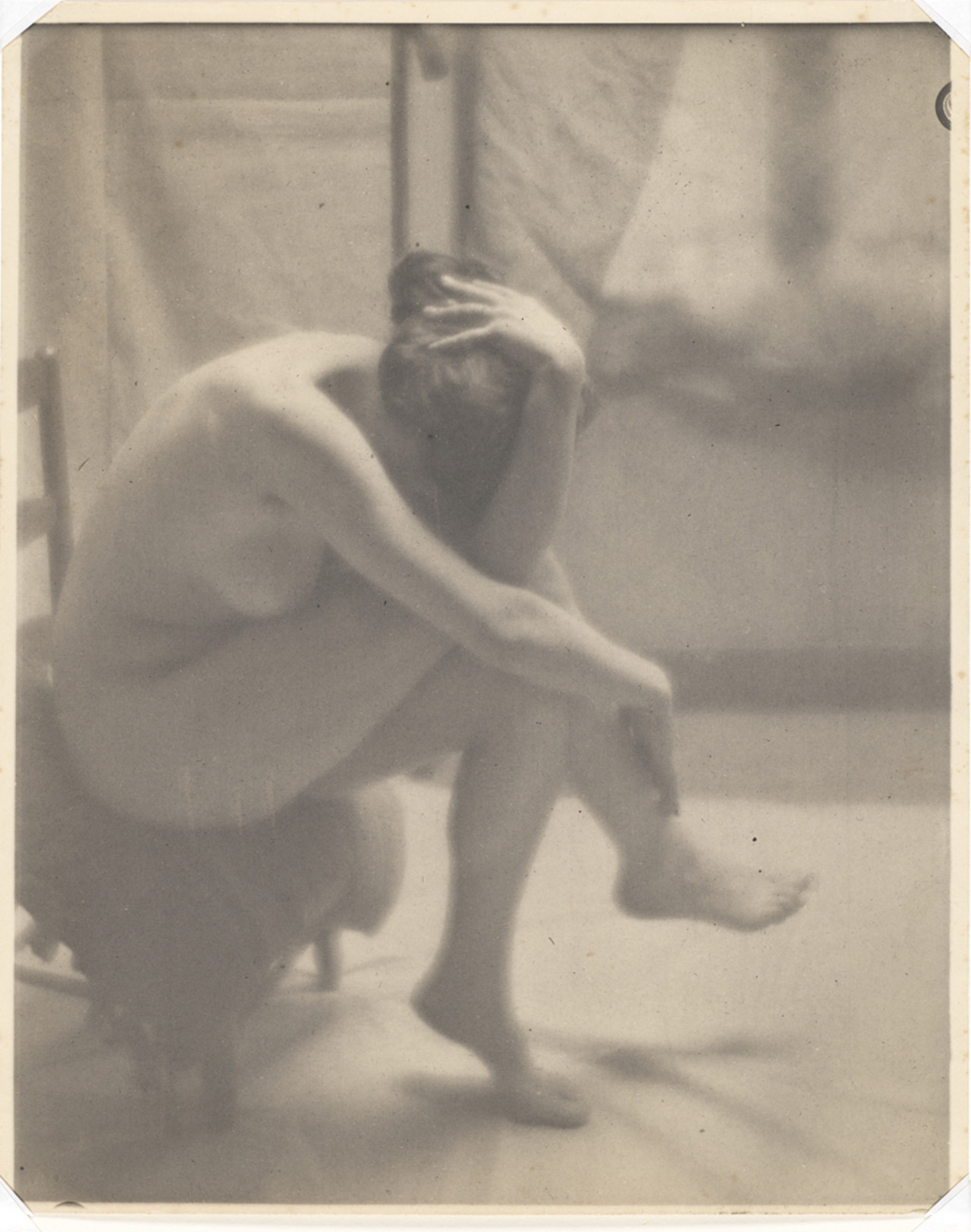 Paul Burty Haviland (French, 1880-1950) :: Seated Nude, ca. 1908-1916. Platinum print. | src RISD Museum