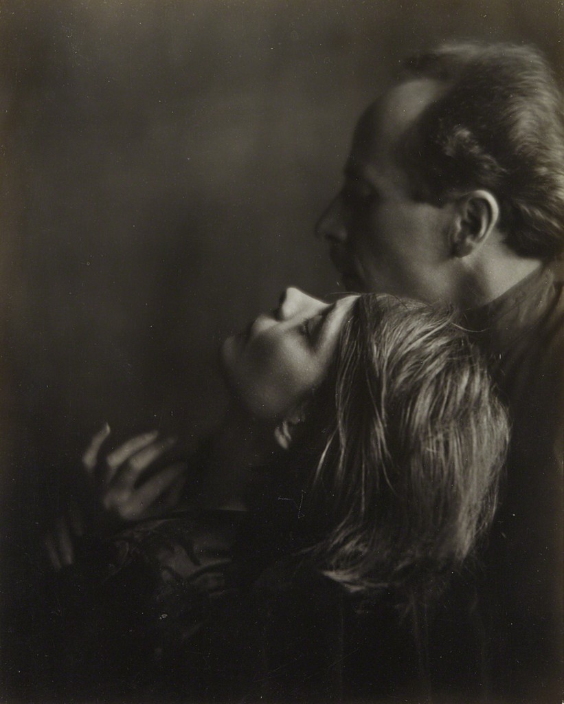 Imogen Cunningham :: Edward Weston and Margrethe Mather, 1923. Gelatin silver print. | src MoMA