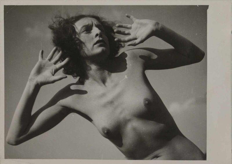 Karel Hájek (1900-1978) :: Nude, 1930s. Vintage ferrotyped gelatin silver print. | src The Salerooom