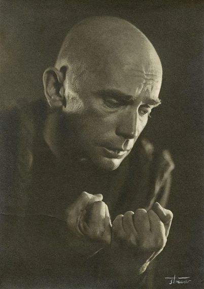 Liselotte Strelow :: Portrait of Harald Kreutzberg with clenched fists, 1943. | src MutualArt