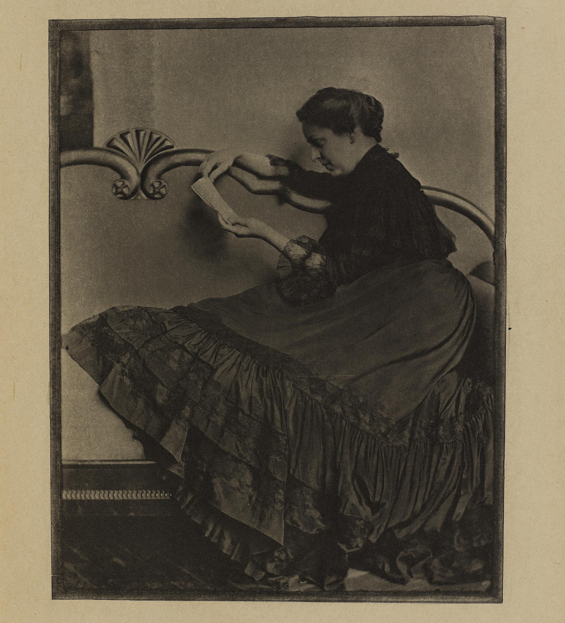 Eva Watson-Schütze :: Portrait Study (Photogravure from original negative). Published in Camera Work, issue 9, 1905. | src Universitåts-Bibliothek Heidelberg