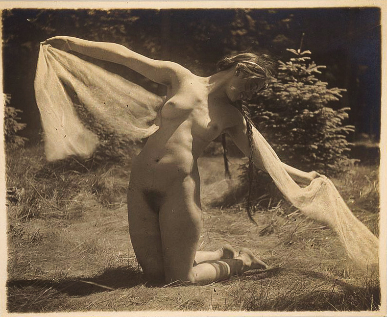 Magnus Weidemann :: Akt, ca. 1925. | src anamorfose