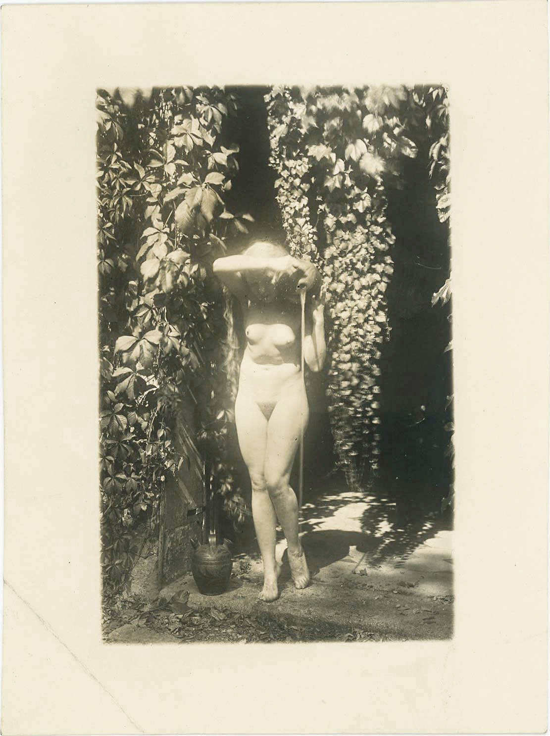 Philiberte de Flaugergues :: Dance in open air nº 4, France, ca. 1920. | src anamorfose