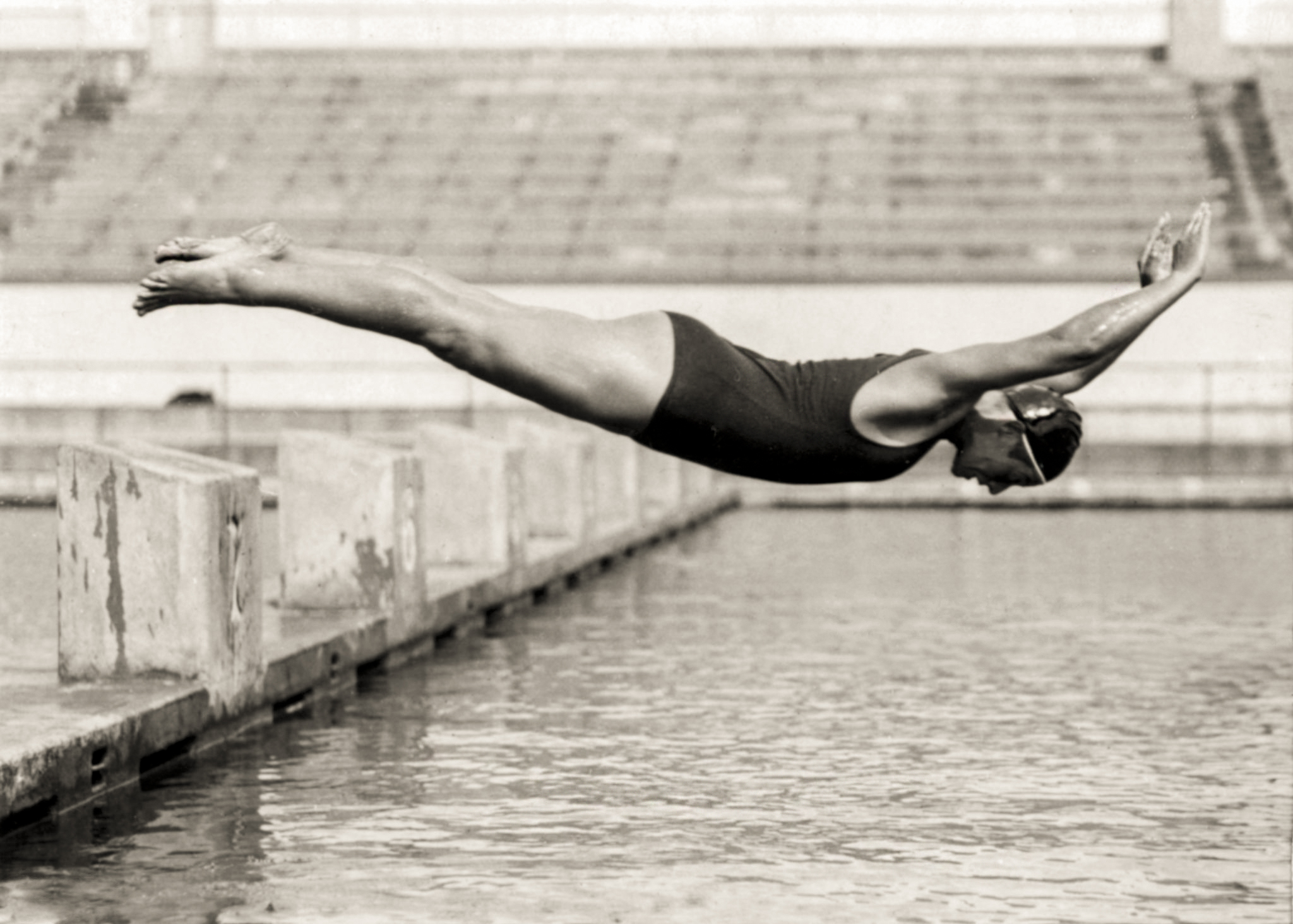 Racing Dive, 1932 – un regard oblique