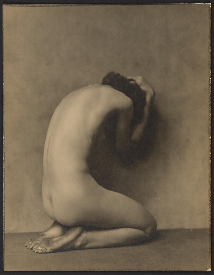 Nickolas Muray (1892–1965) :: [Desha Delteil **], ca. 1922. Gift of Mrs. Nickolas Muray. | src Eastman Museum 
** born Desha Eva Podgoršek in Ljubljana (1899-1980)