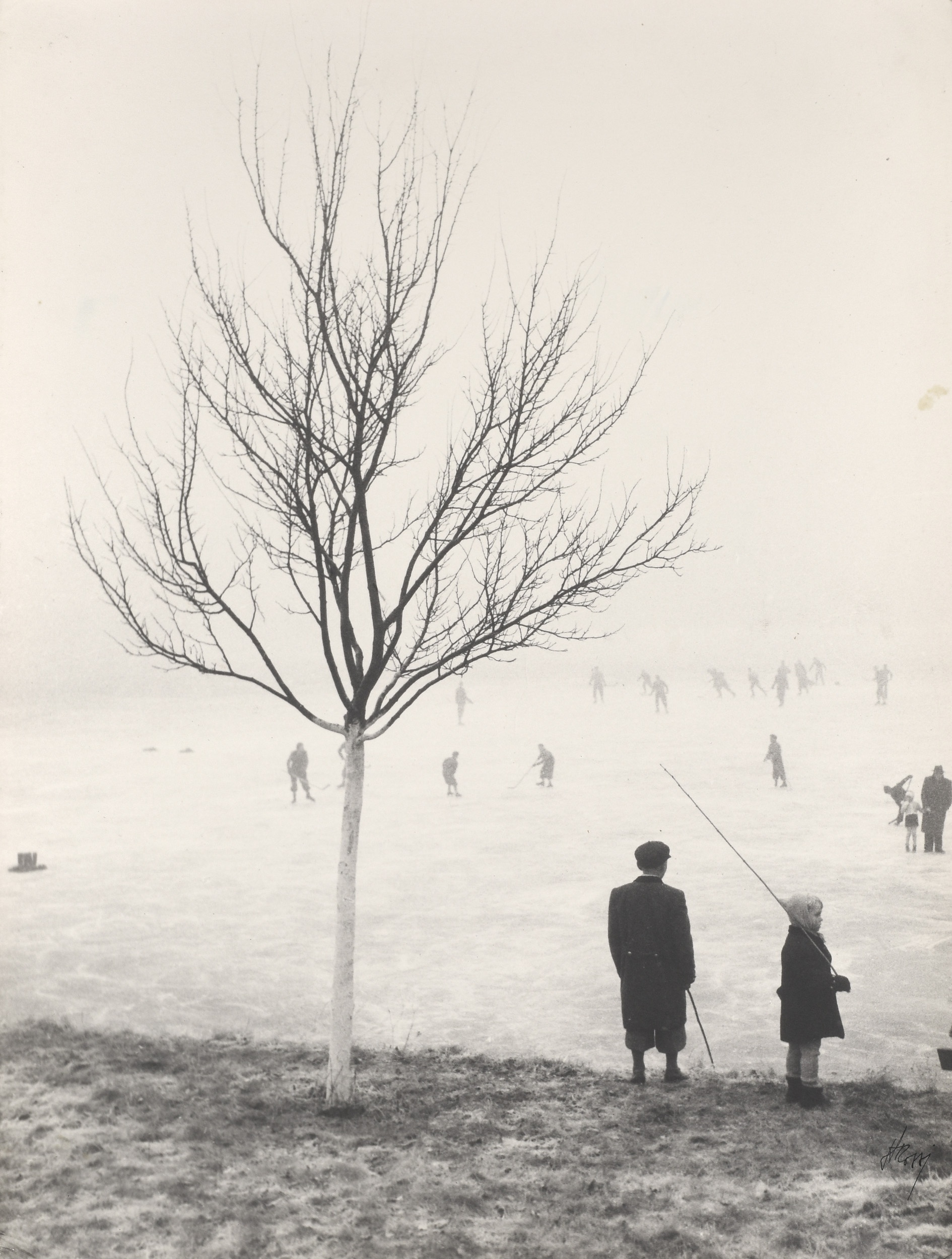 Adolf Rossi :: On a frozen lake, 1946. Vintage gelatin silver print | Sign. Adolf Rossi a Easter Cape International Salon of Photography. 6th C. P. A. International Salon 1965, Hong Kong | src Prague Auctions