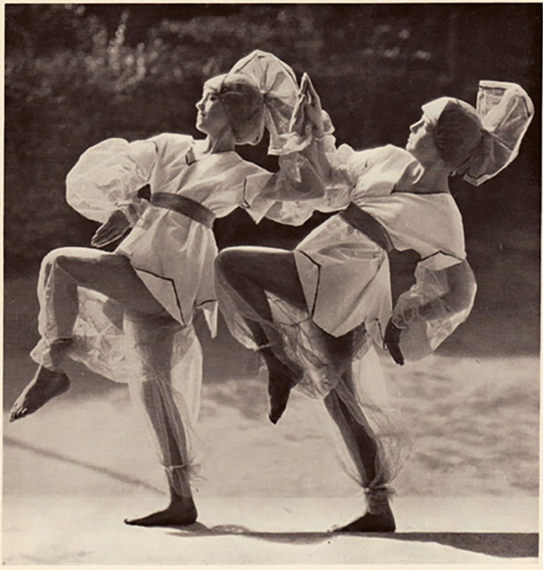 "Les Funambules", a dance composed and costumes designed by Loïs Hutton. ph: Fred Daniels. | src irenebrination
