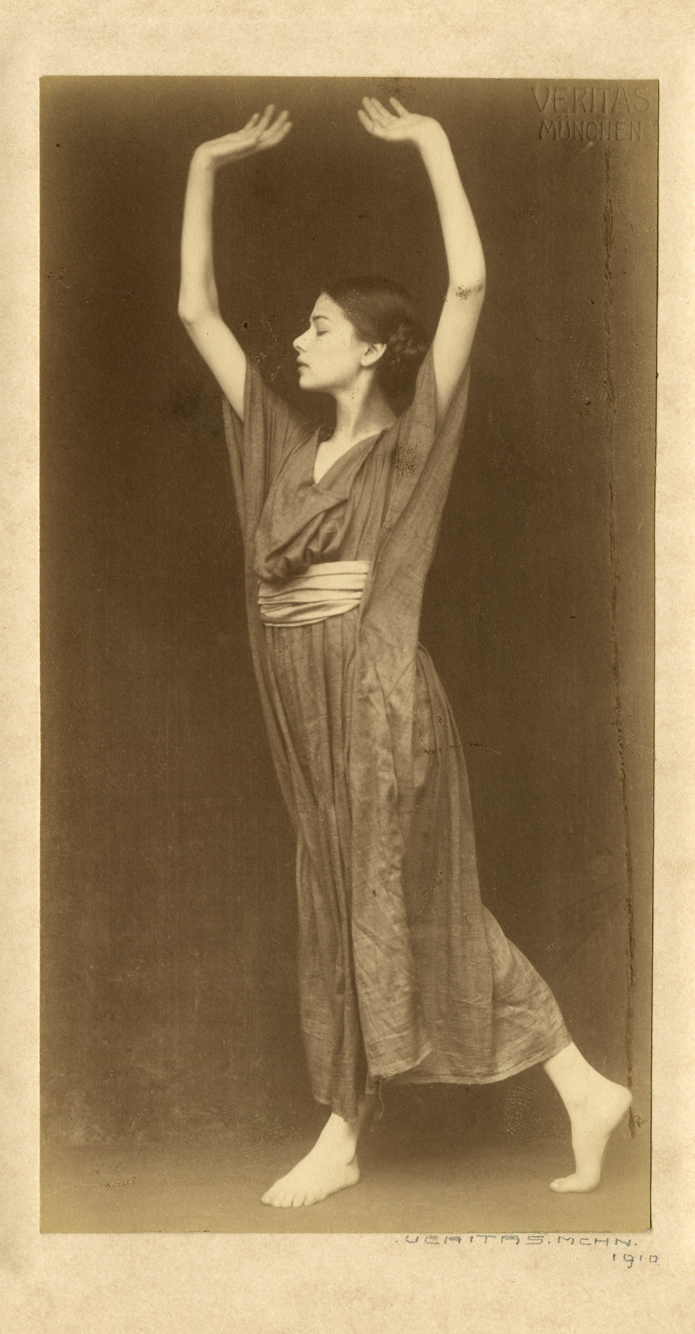 Stephanie Ludwig ~ Atelier Veritas (München) :: “Unidentified expressionist dancer, 1905” (*) | Grainger Museum Online