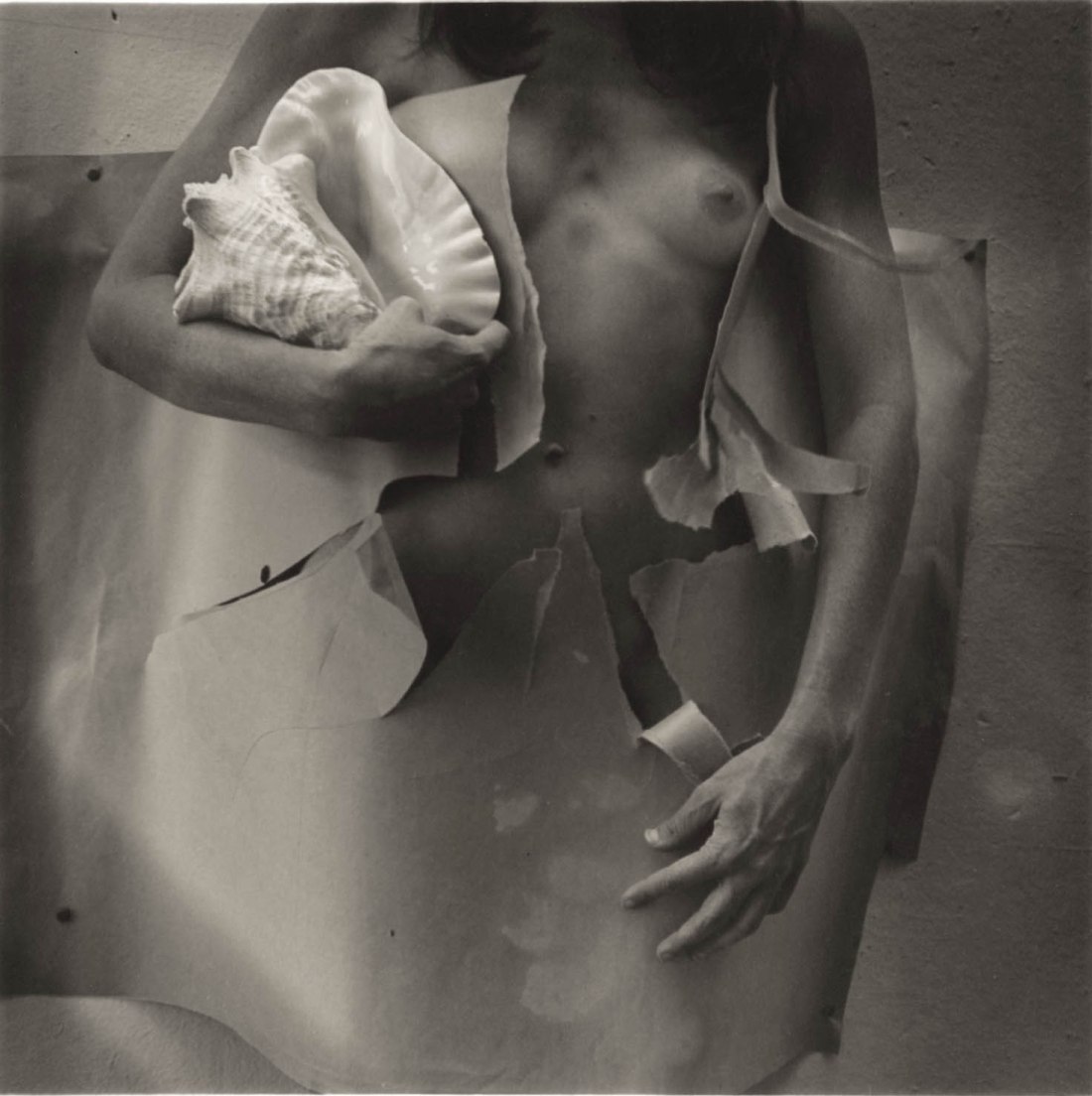 Francesca Woodman :: Untitled (nude and seashell), Providence, Rhode Island, 1975-1978. | Victoria Miro Gallery