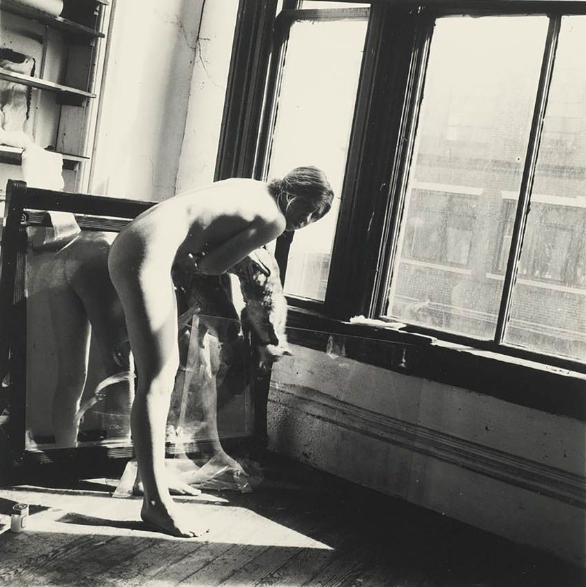 Francesca Woodman :: Untitled, Providence, Rhode Island. Series ‘A Woman. A Mirror. A Woman is a mirror for a man’, 1975-1976