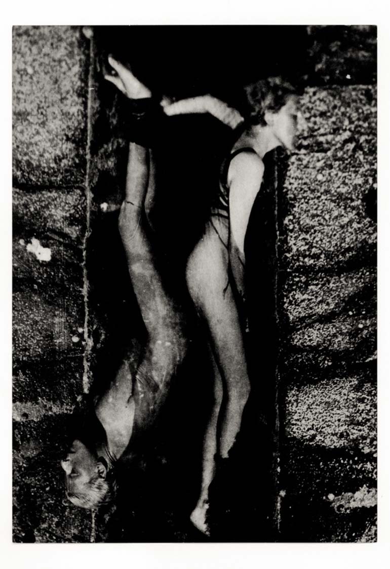 Claude Cahun :: Autoportrait, 1929-1930. Tirage argentique sépia. | Musée d'art de Nantes