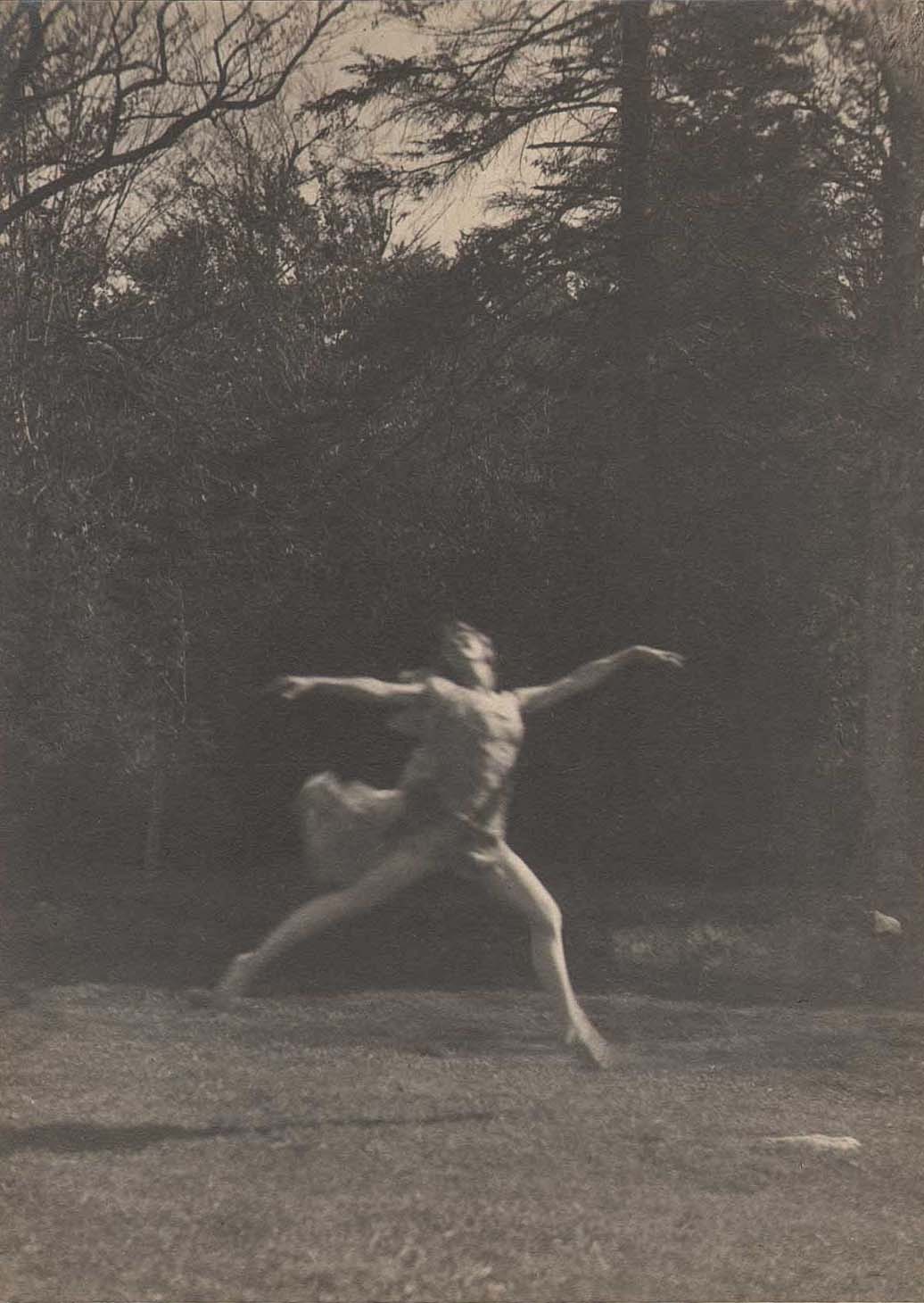 Delight Weston :: Airborne dancer, 1921. Bromide print.