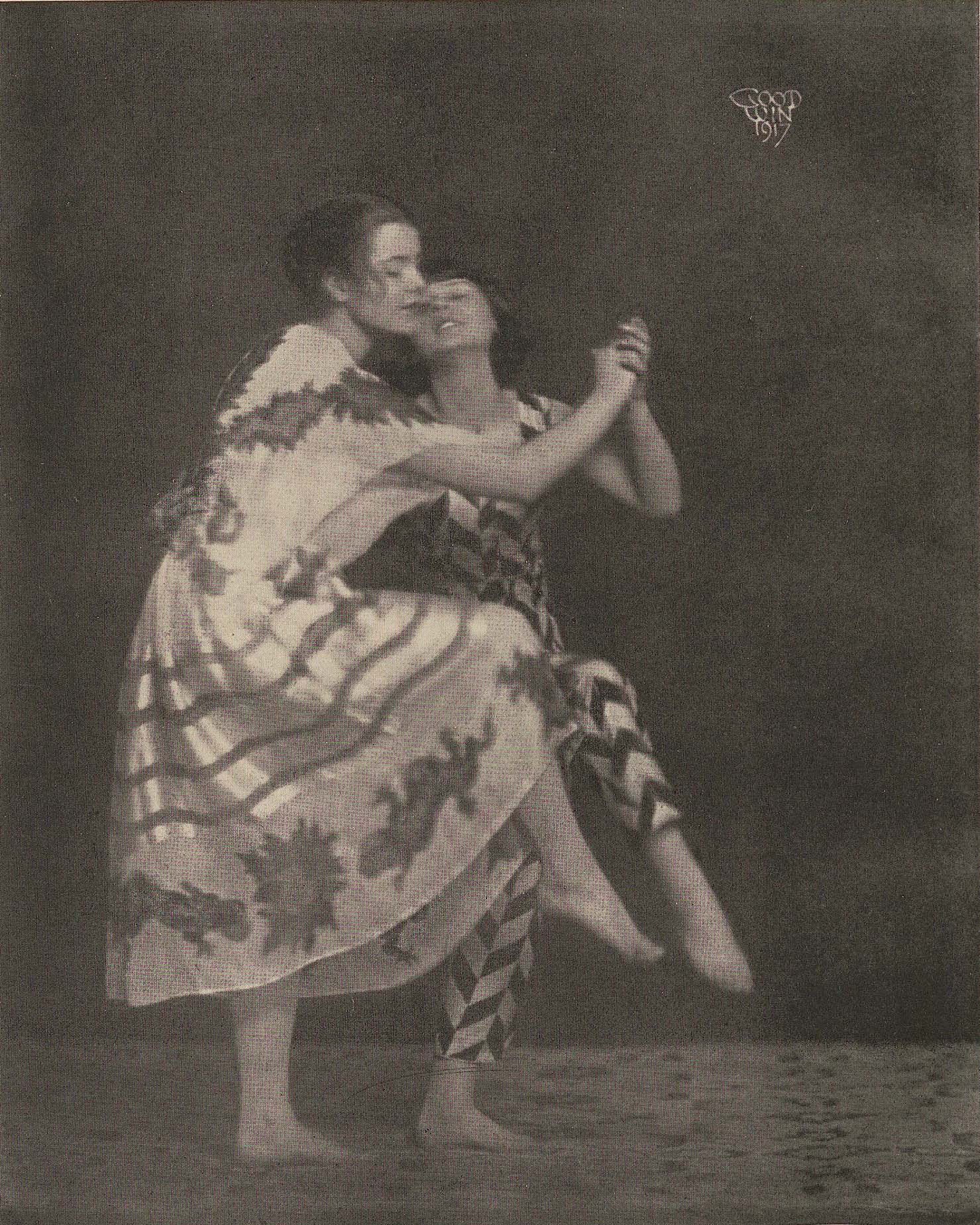 Henry Buergel Goodwin :: Primavera und Beatrice Mariagraëte, 1917. Deutsche Kunst und Dekoration. Nº 49, 1919. | src Universitätsbibliothek Heidelberg | alternative rendition