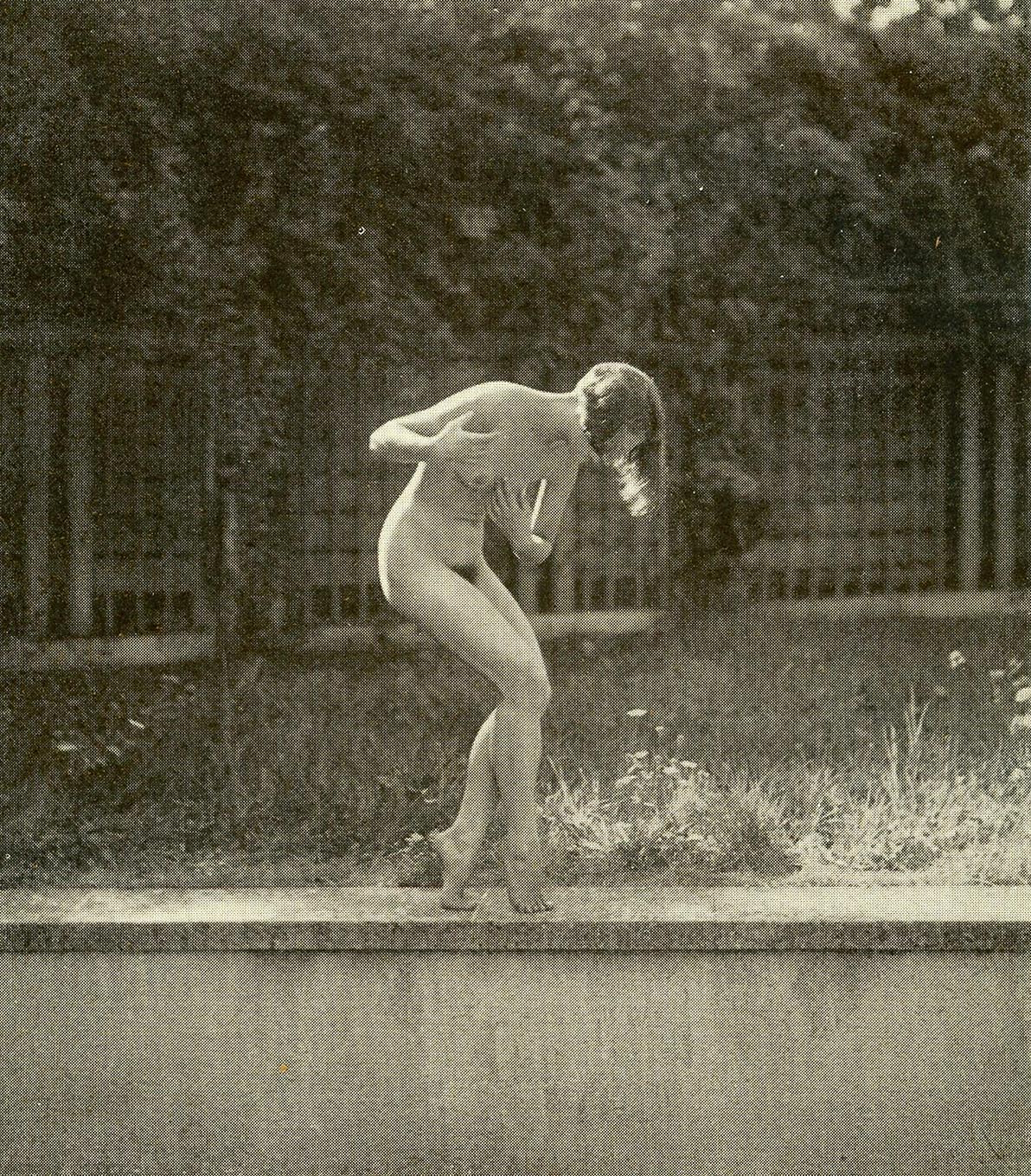 Paul Jsenfels :: Nude dancer, ca. 1927. Photographed at the Herion Dance School in Stuttgart. | src liveauctioneers