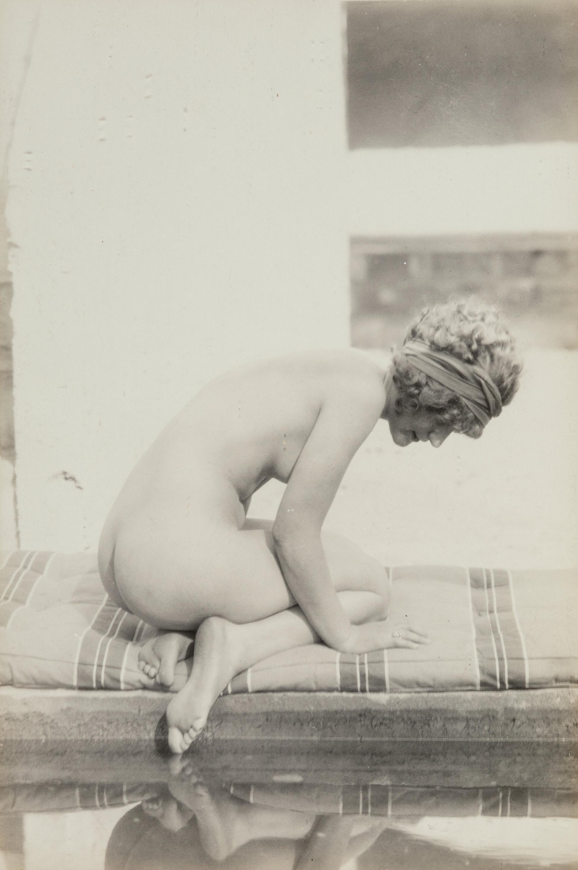 Albert Arthur Allen (1886-1962) :: From: The Human Figure, from Series 10, Part 2, ca. 1920. Gelatin silver print. | src Heritage Auctions