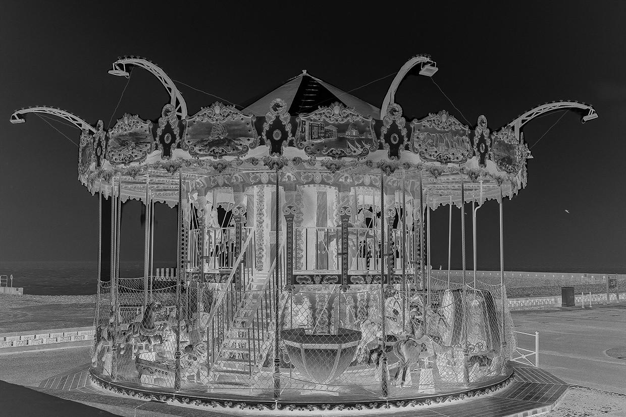 Stefano De Luigi :: Zéro 2; From: Zéro : retour au point Zéro de l’impressionnisme. Courtesy Planches Contact - Festival de photographie de Deauville. | src l'œil de la photographie