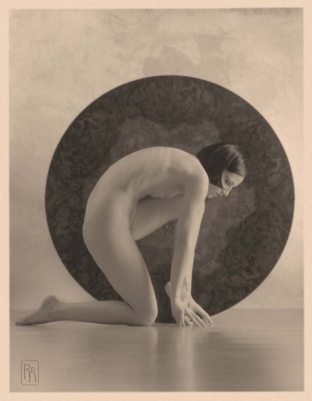 Alexei Galushkov for RetroAtelier Studio :: In the circle (from the series 1920s), shot around 2010s (unknown model)