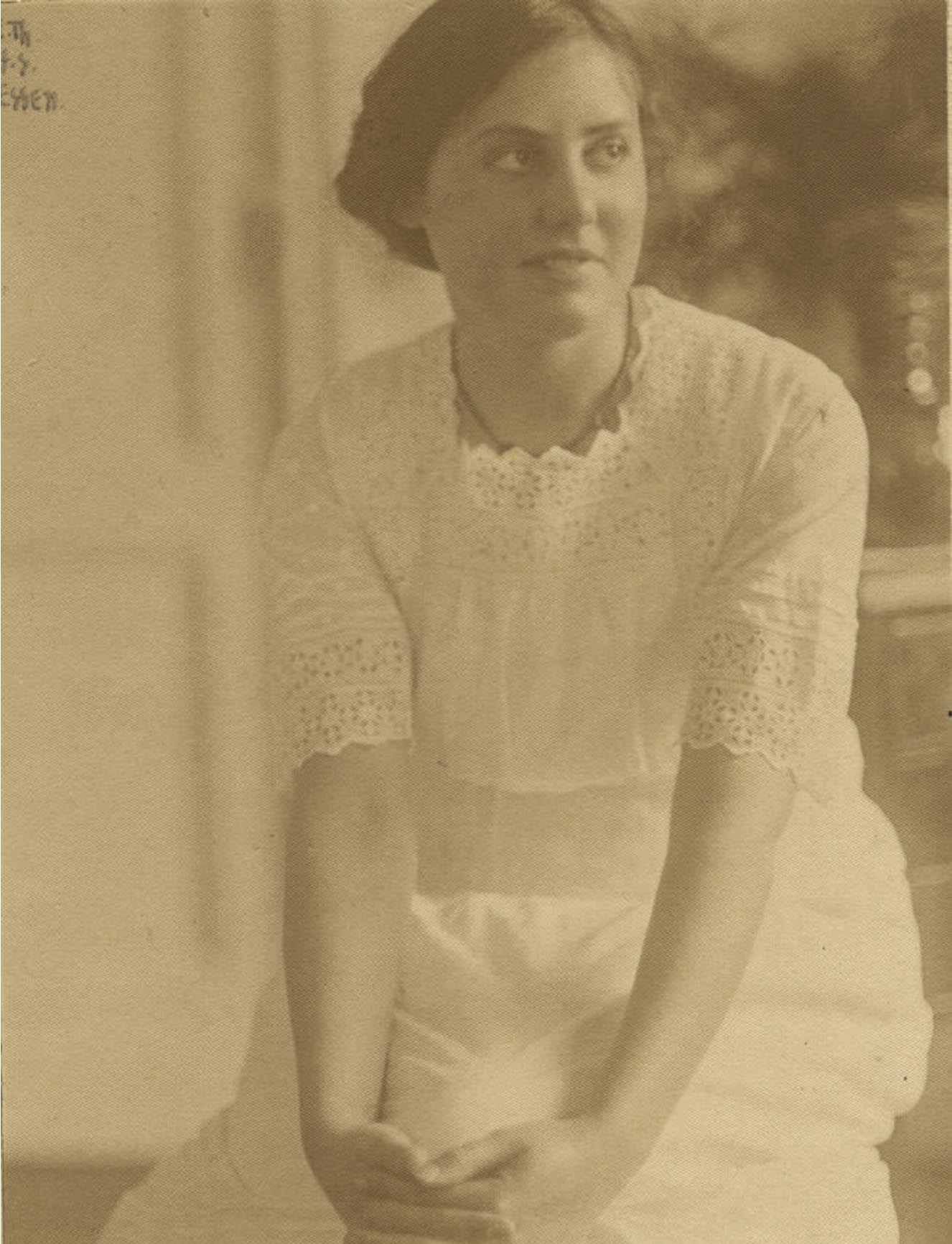 E. Thiele-Siegel (Essen) :: Portrait, ca 1910. Platinum print. | src anamorfose