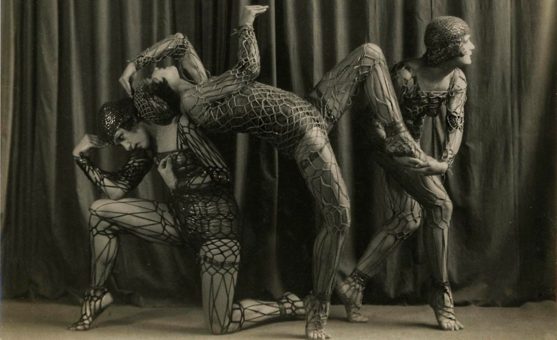 dancers, danseuses, danzatrici, sawara, tanzerinnen, dance group, mesh net costume