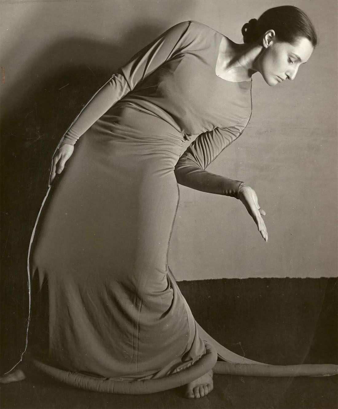 Eleanor Danced! A live show that tells the amazing story of Eleanor Buchla Kubinyi, pioneer of modern dance © Cleveland Public Library | src cleveland.com