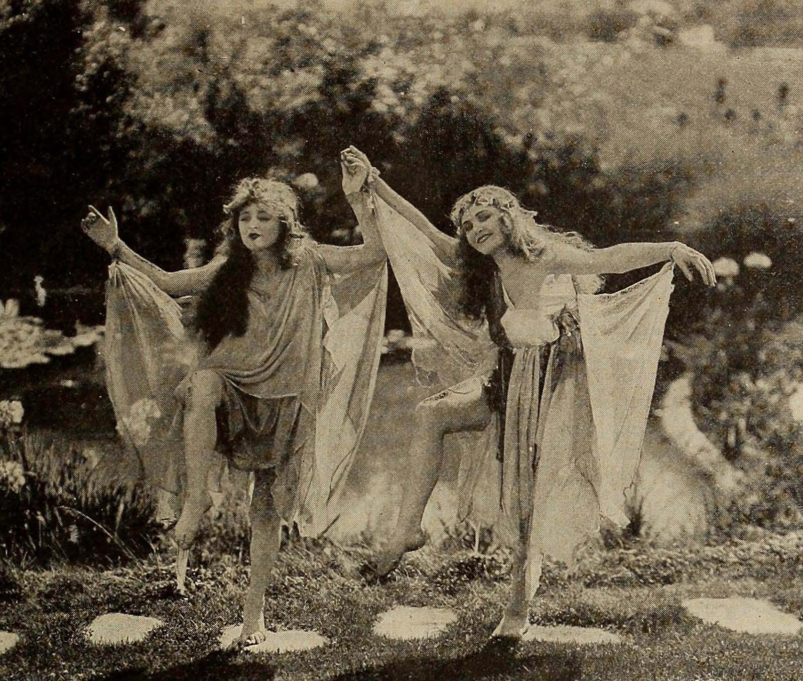 Sennett bathing girls Evelyn Nelson and Blanche White of the Bull's Eye Follies. Film Fun, October 1919. | src internet archive