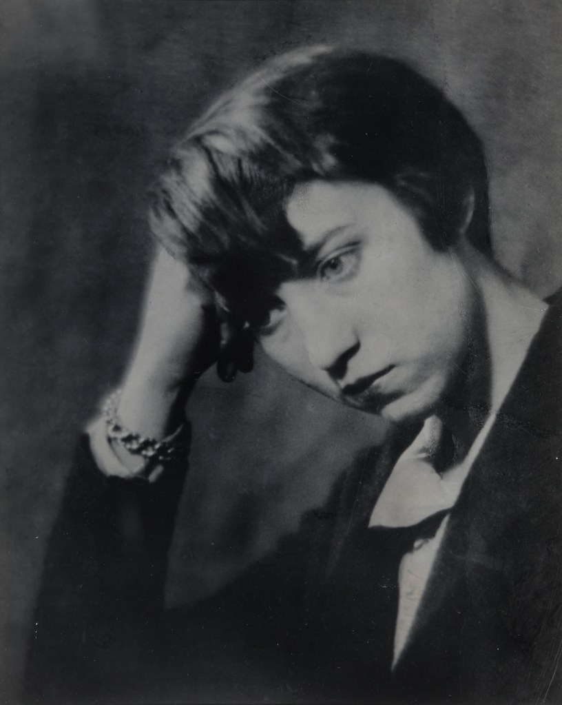 Man Ray (1890-1976) :: Berenice Abbott, Paris, 1924. Gelatin silver print, printed later by Berenice Abbott. | src Heritage Auctions