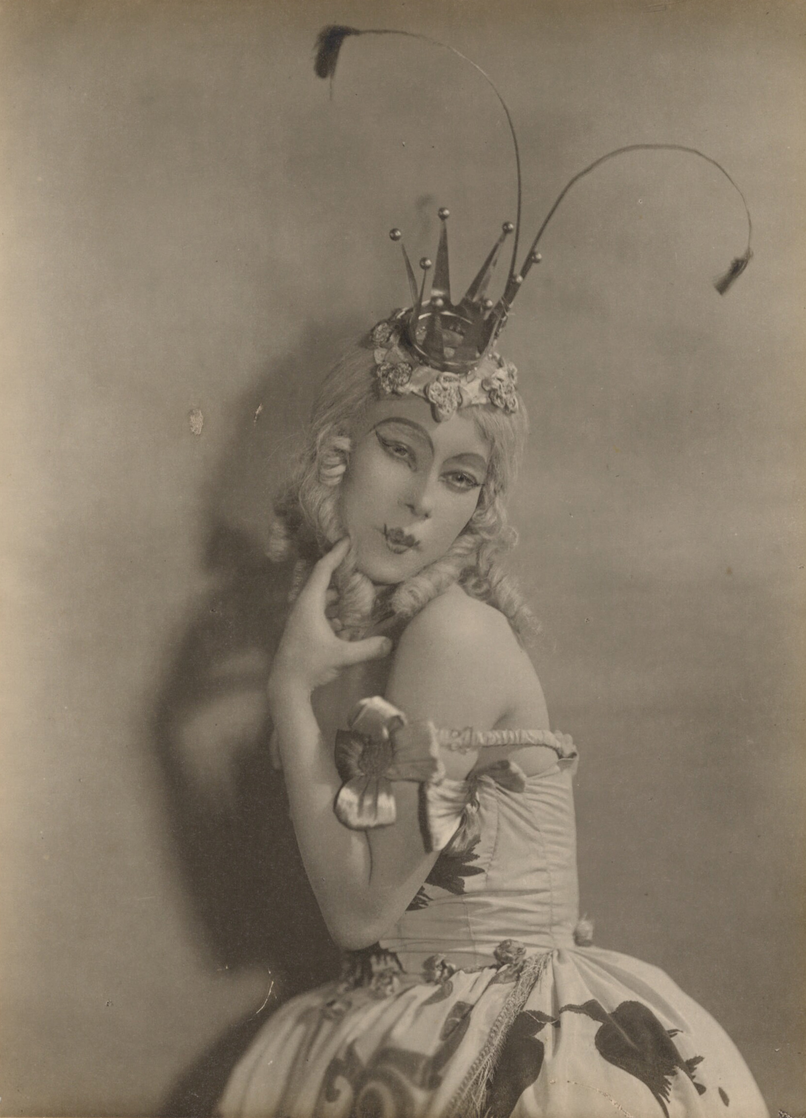 Florence Van Damm :: Photograph of Bronislava Nijinska as the Humming Bird Princess in The Sleeping Princess, 1921. | src L. of Congress
