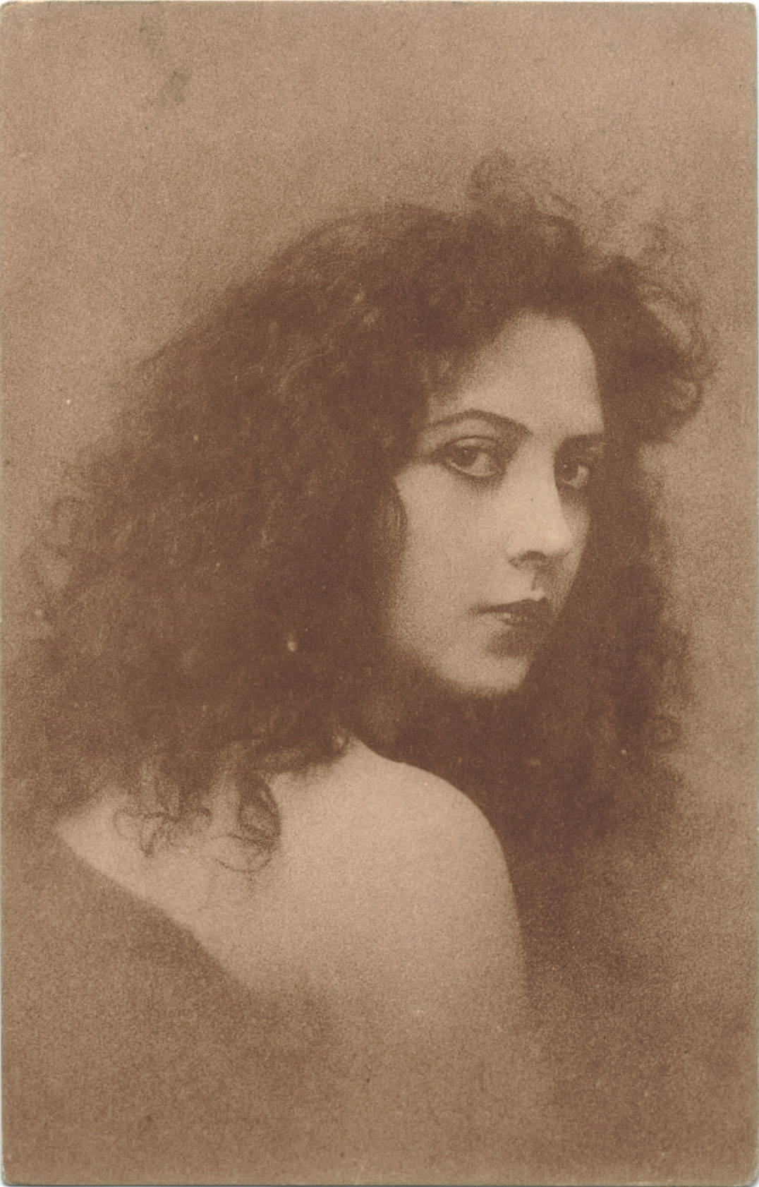 G. et L. Manuel Frères :: Musidora. French postcard by Editions Sid, Paris, nº 8039. | src Flickr