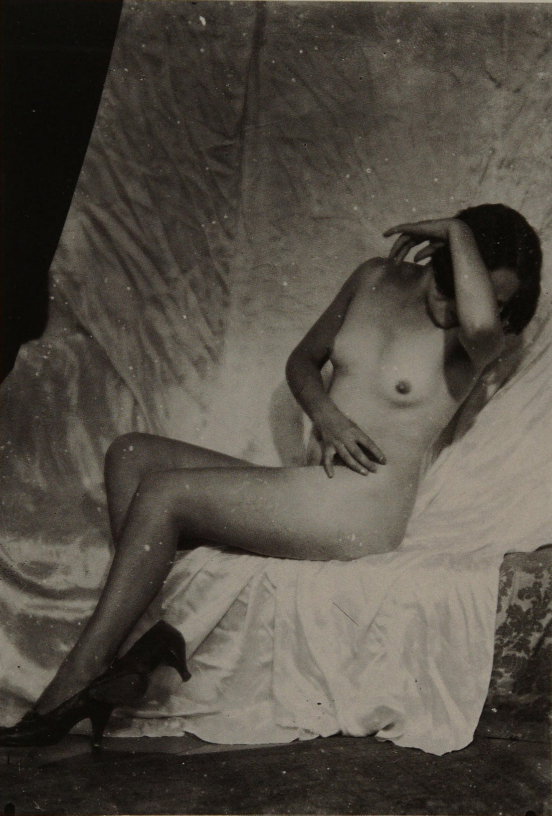 Bruno Miniati ~ Studio di nudo, ca. 1930 From : Bruno Miniati : fotografo, 1889-1974